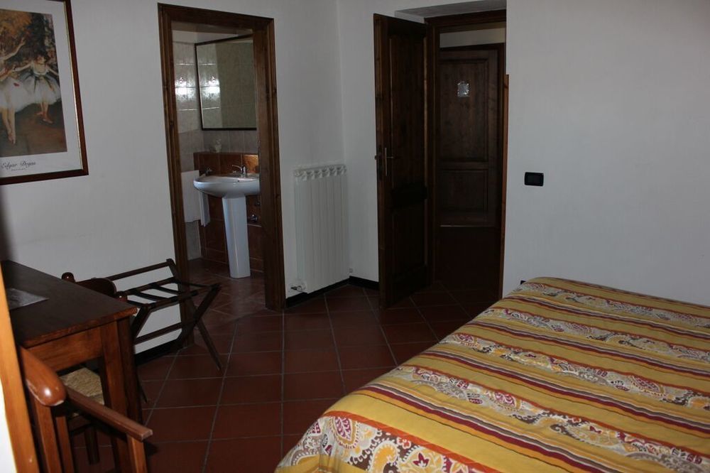 Agriturismo La Ginestrella Civitella D'Arna Ngoại thất bức ảnh