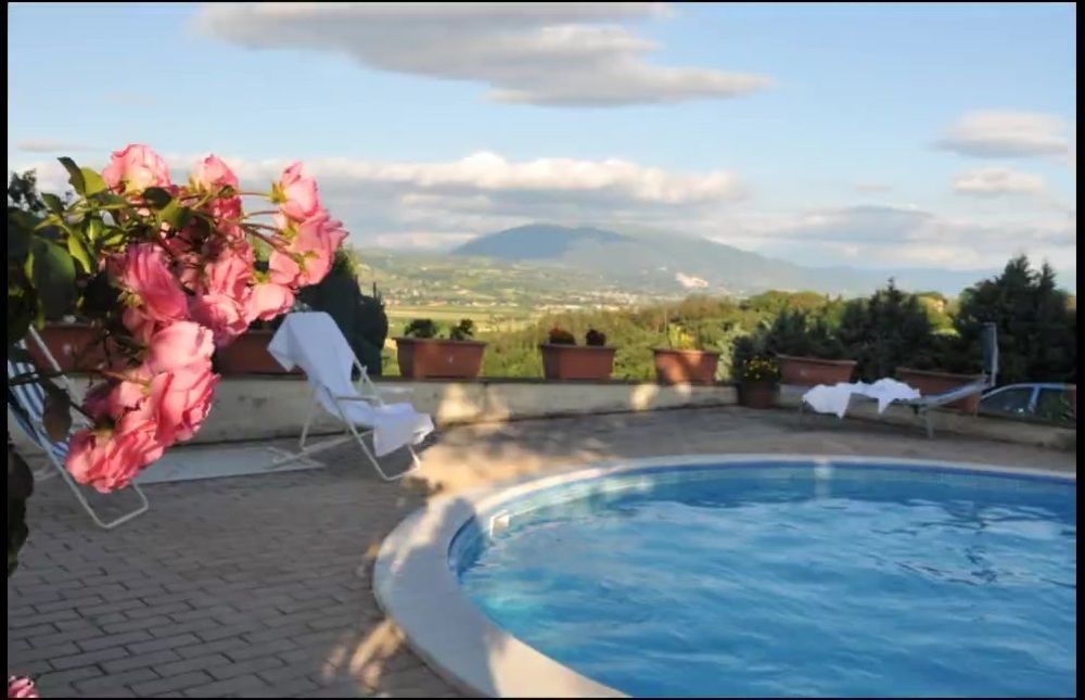 Agriturismo La Ginestrella Civitella D'Arna Ngoại thất bức ảnh