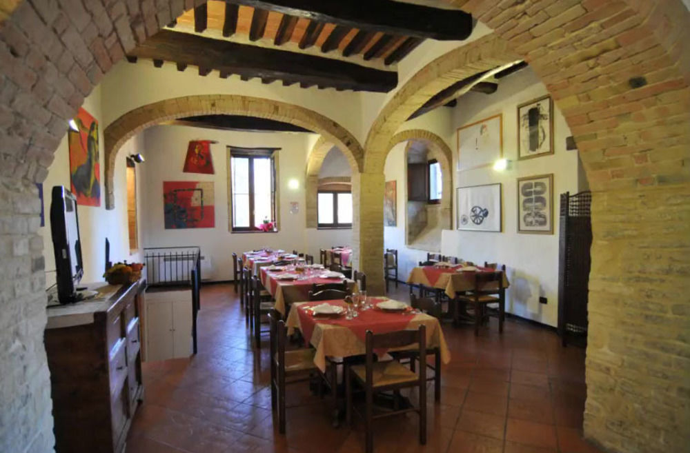Agriturismo La Ginestrella Civitella D'Arna Ngoại thất bức ảnh